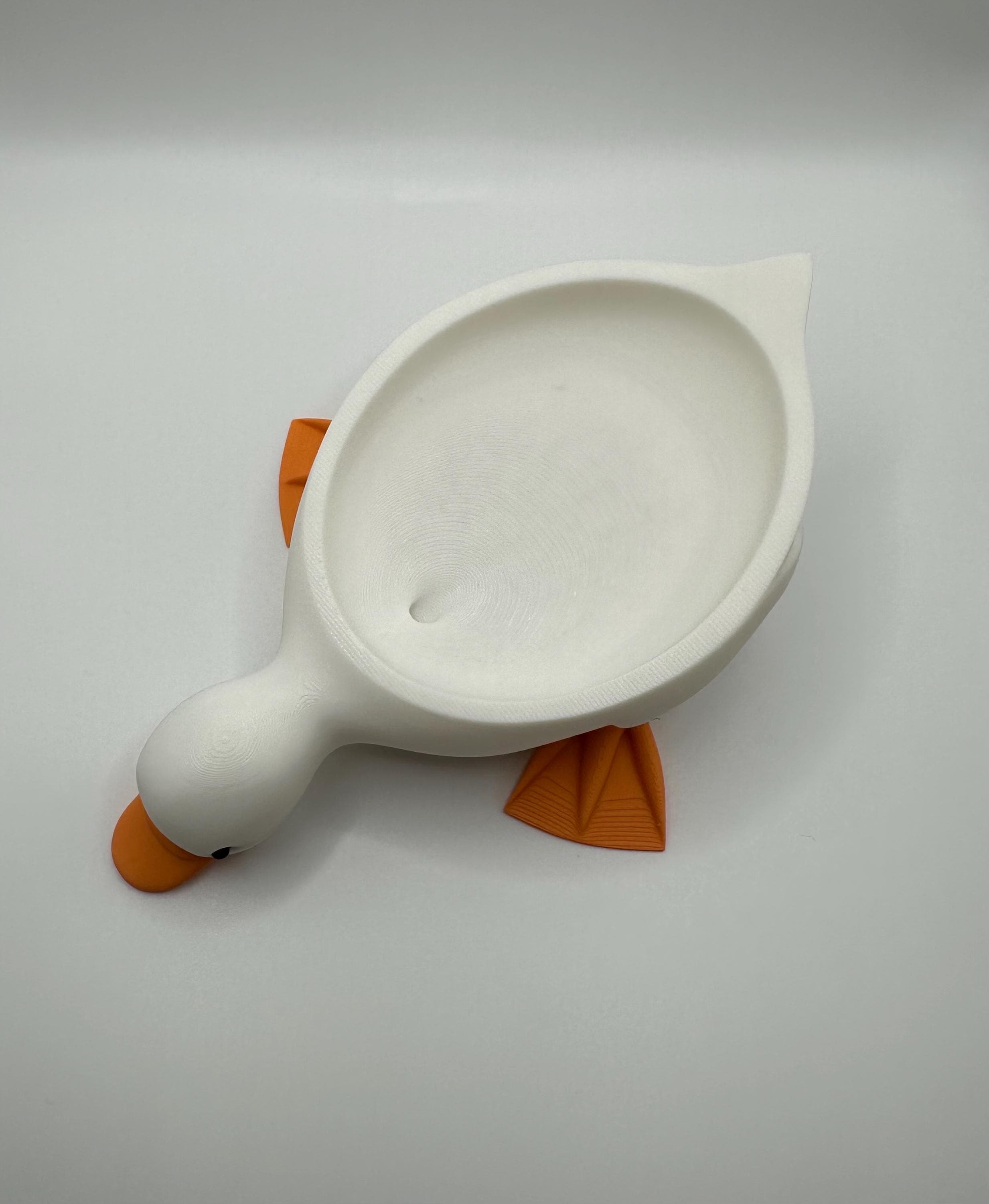 Self-Draining Duck Soap Dish - 3D Printed Eco-Friendly Soap Holder with Drainage Hole, Whimsical Bathroom & Kitchen Organizer, Non-Slip Duck Style Decor